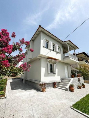 The Villa Φ